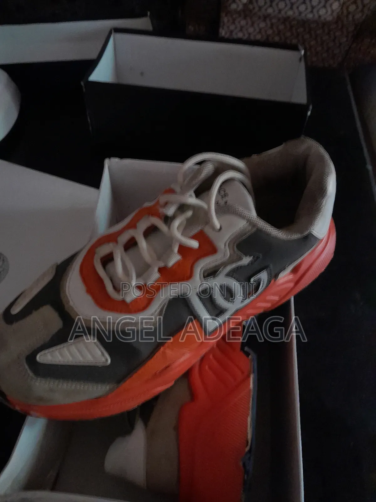 D G Footwear