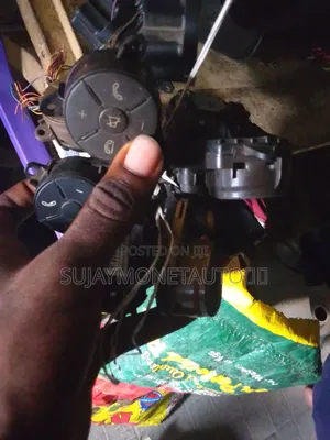 Mercedes Benz All Steering Botton Available