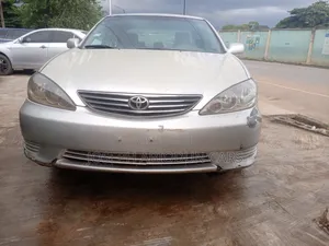 Toyota Camry 2.4 XLE 2005 Silver