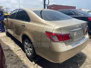 Lexus ES 350 2009 Gold