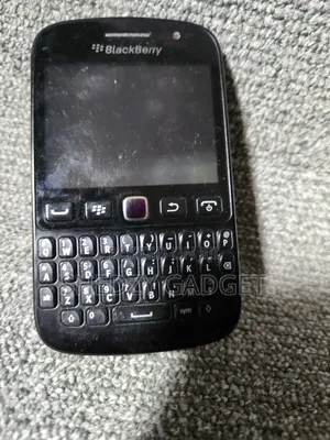 BlackBerry 9720 Black