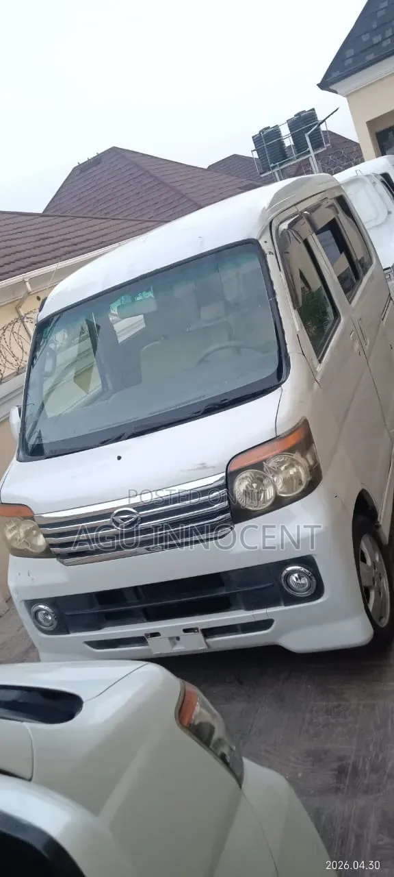 Daihatsu Hijet 2010 White