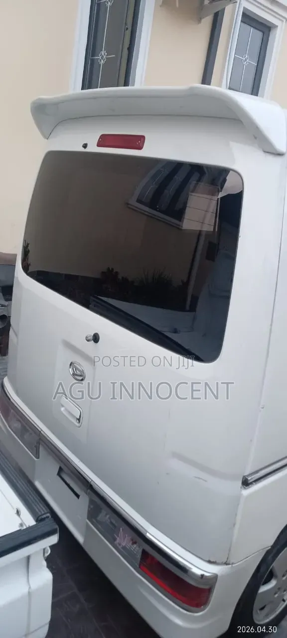 Daihatsu Hijet 2010 White