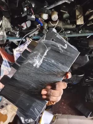 Mercedes Benz 463 Back Fuse Box
