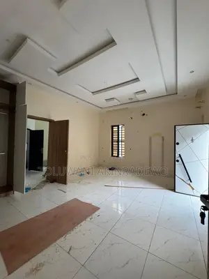 Mini Flat in Ikota for rent