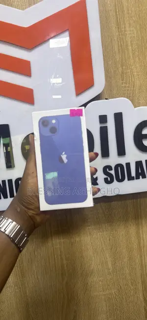 New Apple iPhone 13 256 GB Blue