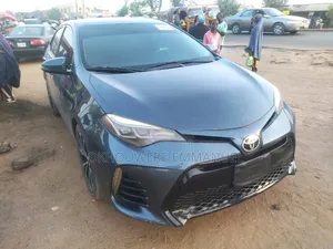 Toyota Corolla L 4dr Sedan (1.8L 4cyl 4A) 2014 Blue