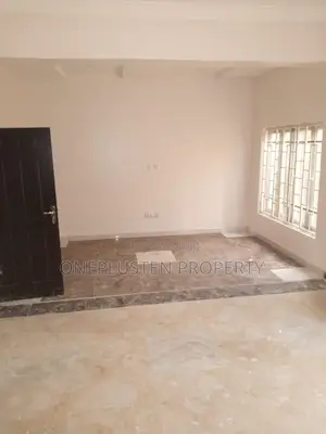 4bdrm Bungalow in Zone 6 / Wuse for sale