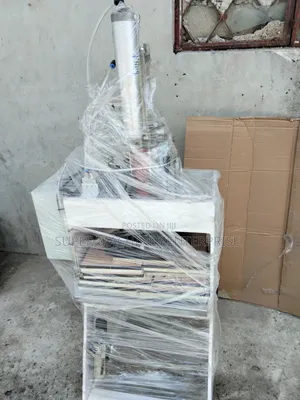 Pneumatic Nylon Punching Machine