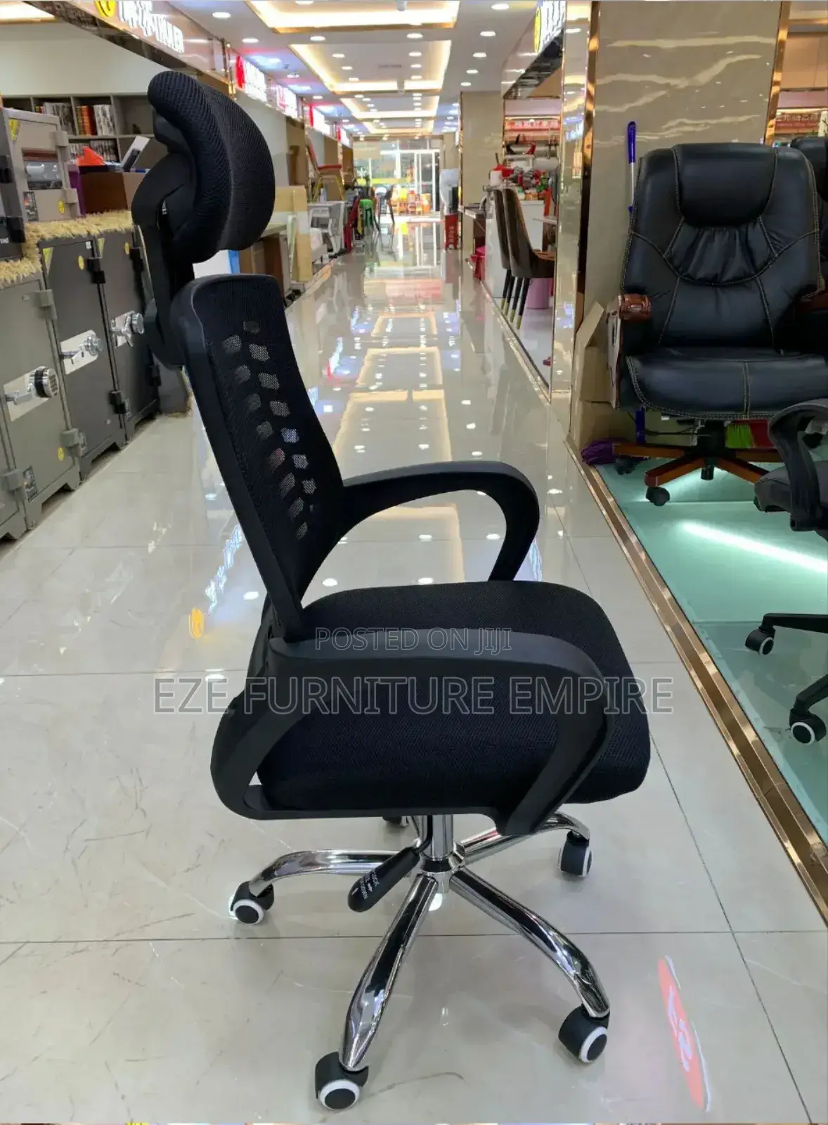 Ergonomic Victory Headrest Office Chair