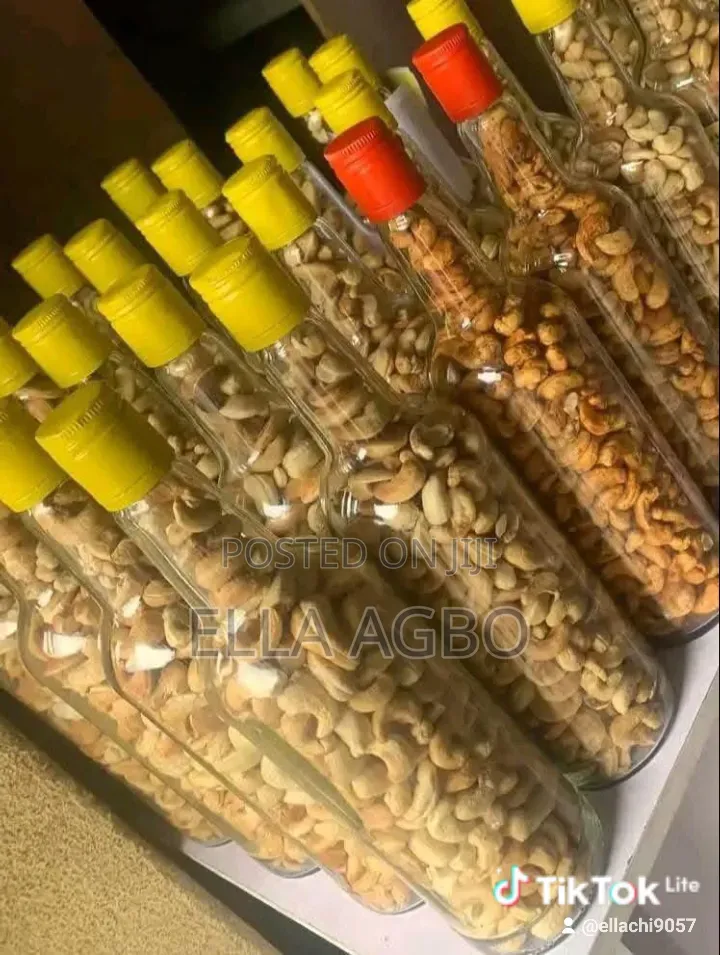 Natural Cashewnuts