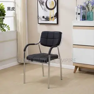 Strong Visitors Block Leather Chair