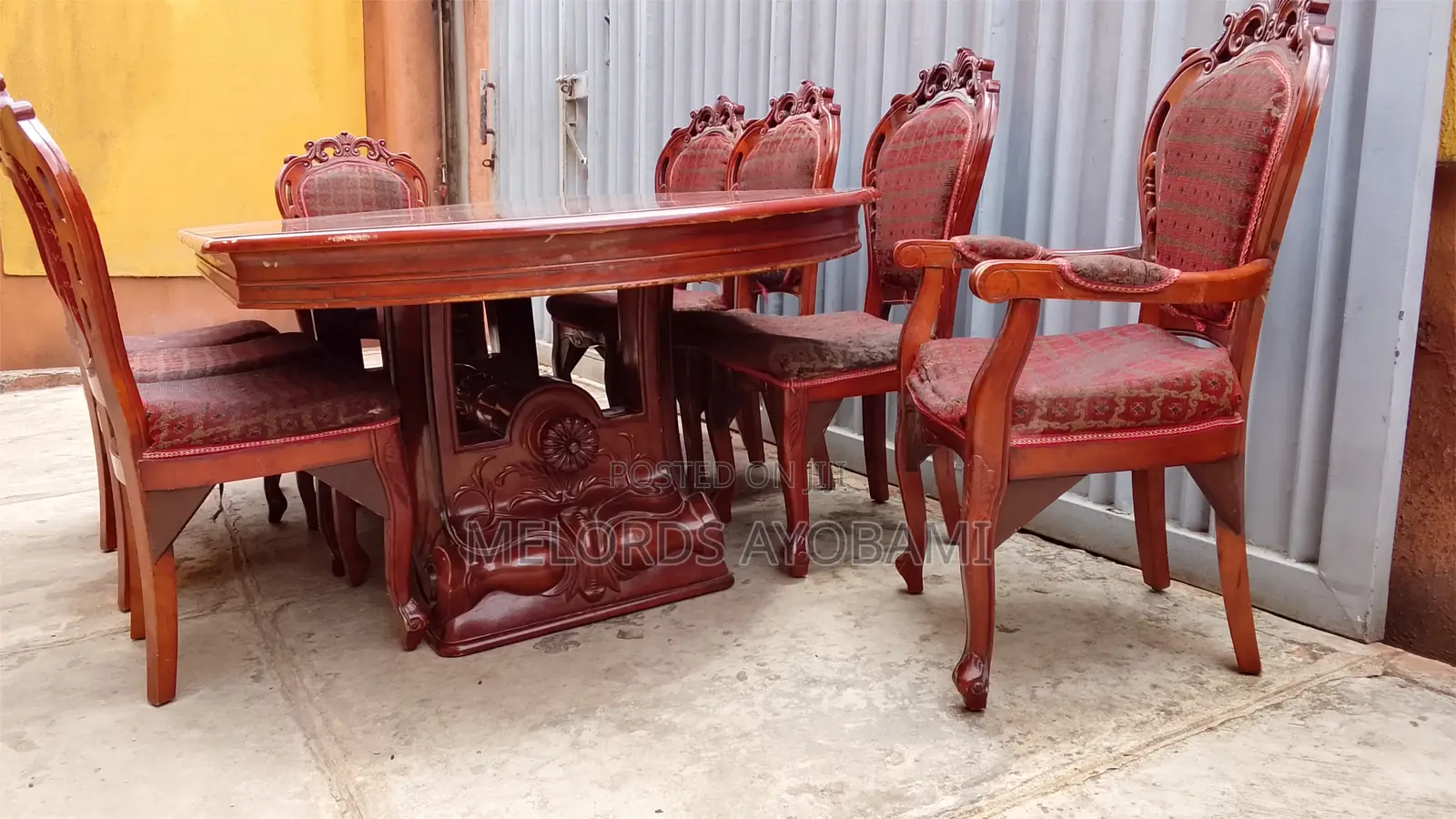 Dinning Table and Chairs