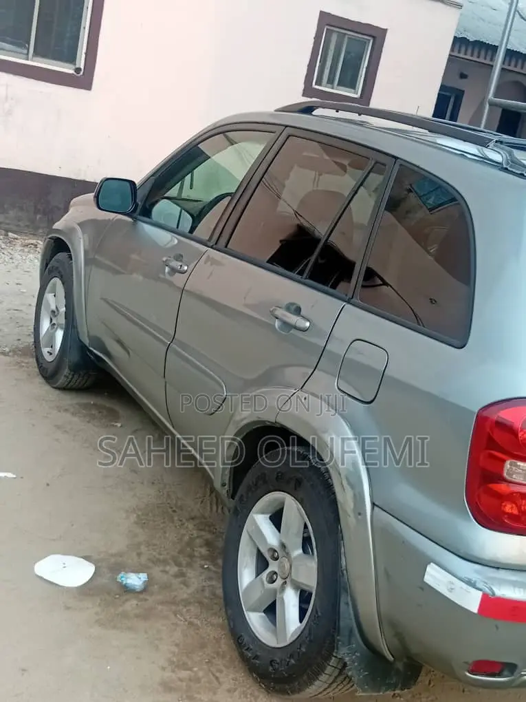 Toyota RAV4 2006 Silver