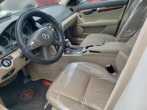 Mercedes-Benz C300 2010 White