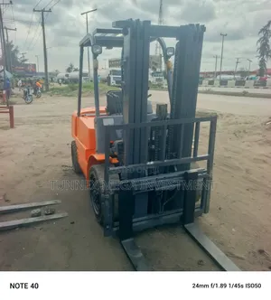 Just Arrive 3tons Hangcha Forklift Available for Sale