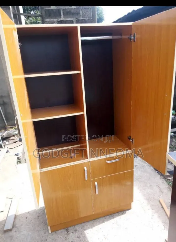 6ft ×3ft Wardrobe
