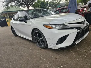 Toyota Camry 2020 White