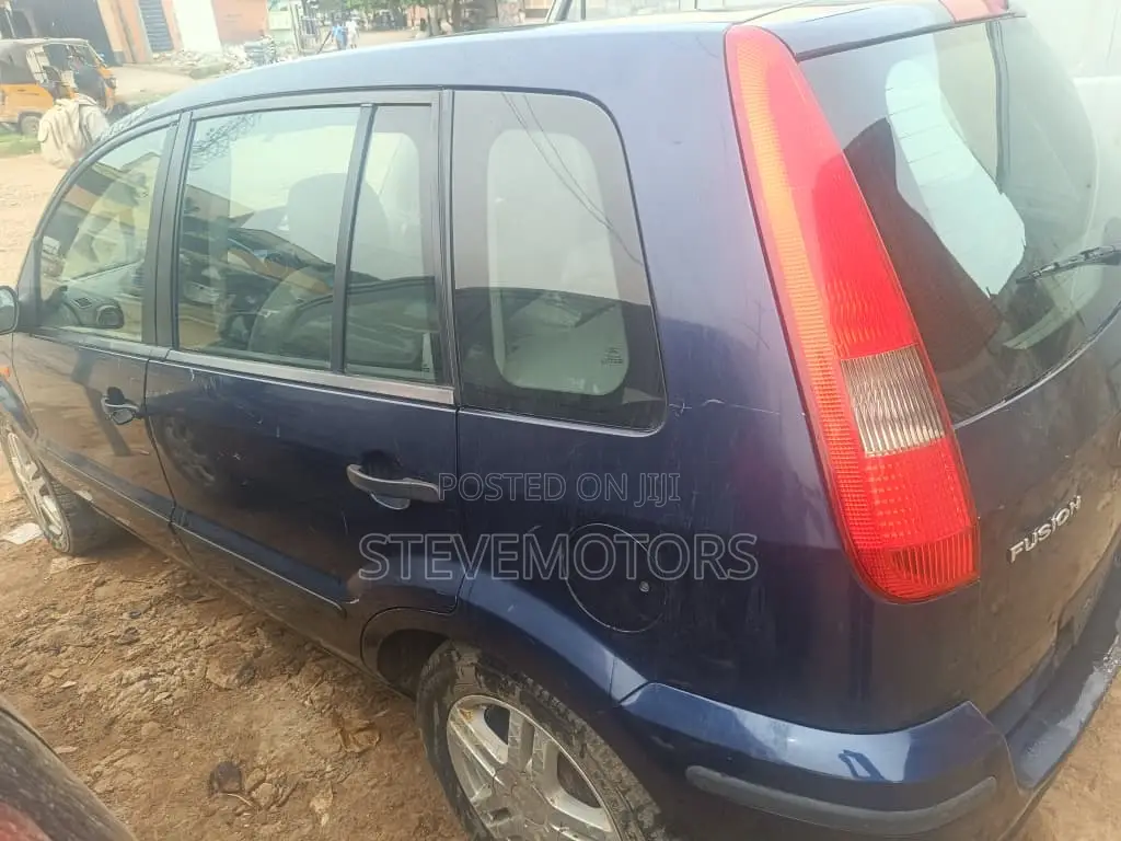 Ford Fusion 2005 Blue