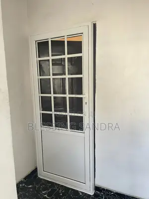 Roommate Needed in a Spacious One Room
