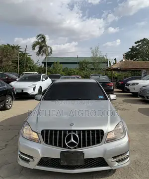 Mercedes-Benz C300 2012 Silver