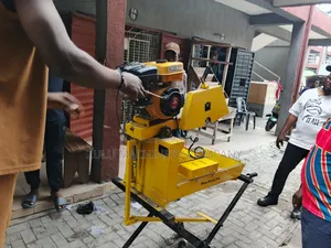 Brick Saw Machine