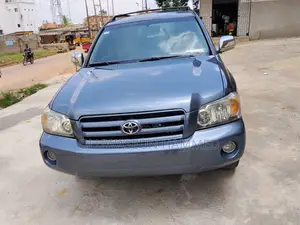 Toyota Highlander 2005 Blue