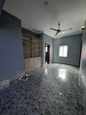 3bdrm Apartment in Idoro By Stadium, Uyo for rent