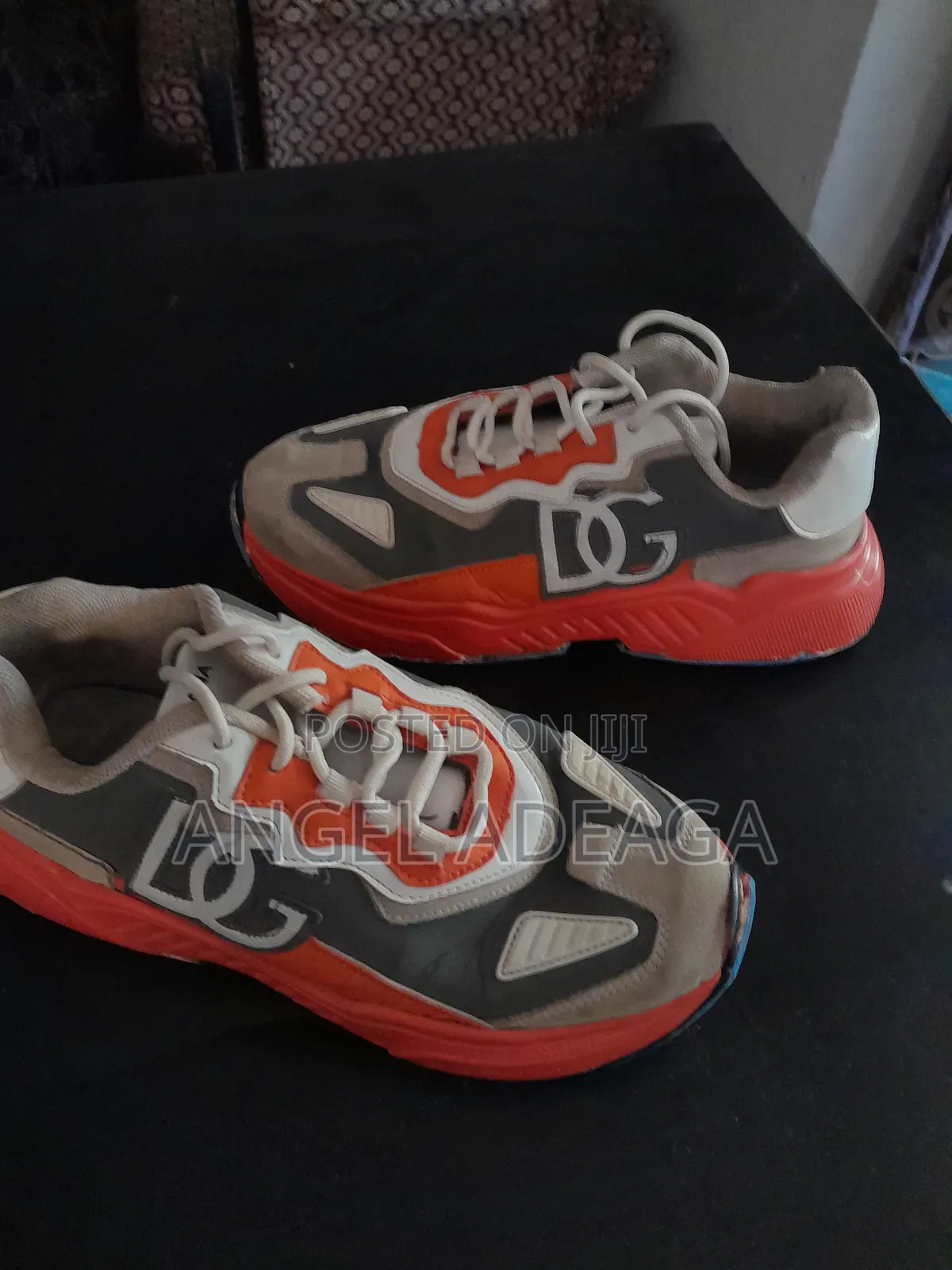 D G Footwear