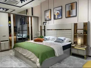 Luxury Bed Set With Mirror Dresser