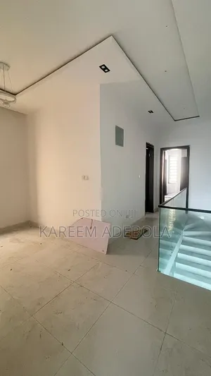 4bdrm Duplex in Ikota for rent