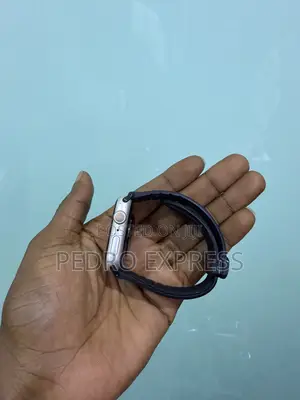 Apple Watch Series 7 45mm