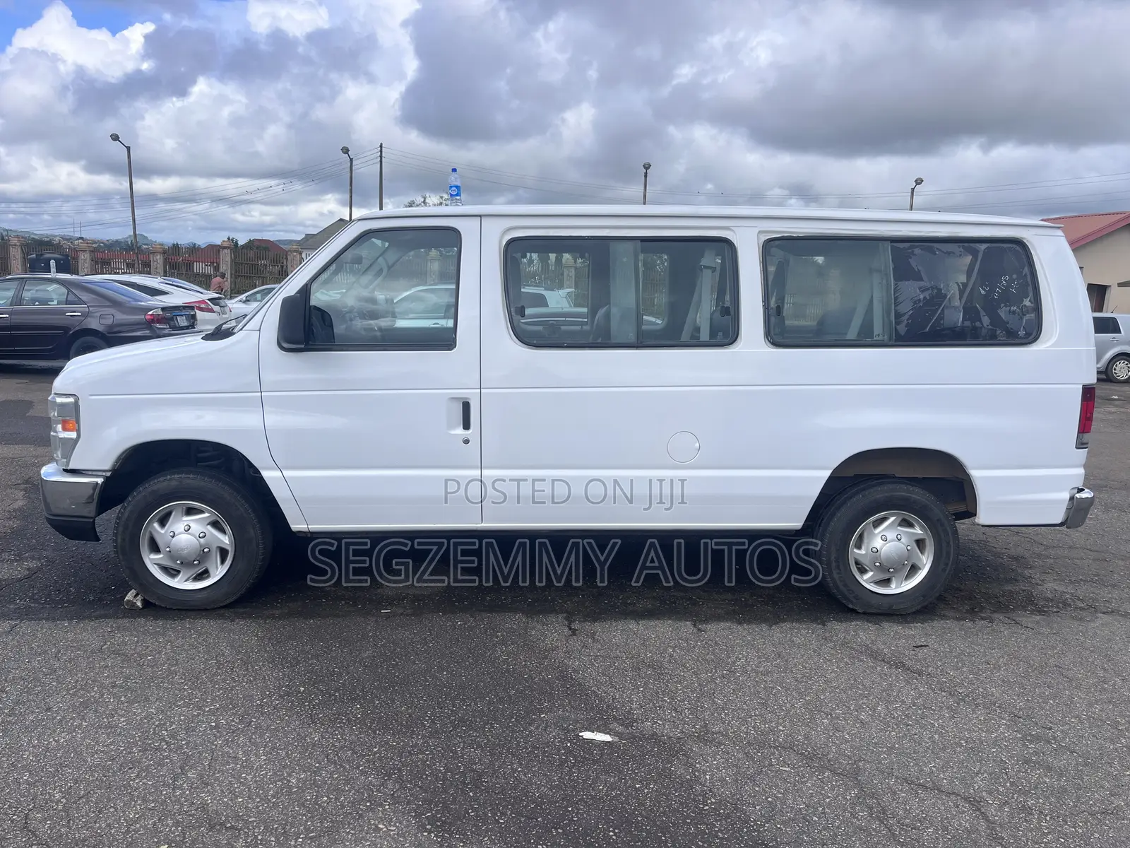 Ford E350 2011 White