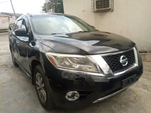 Nissan Pathfinder 2014 Black