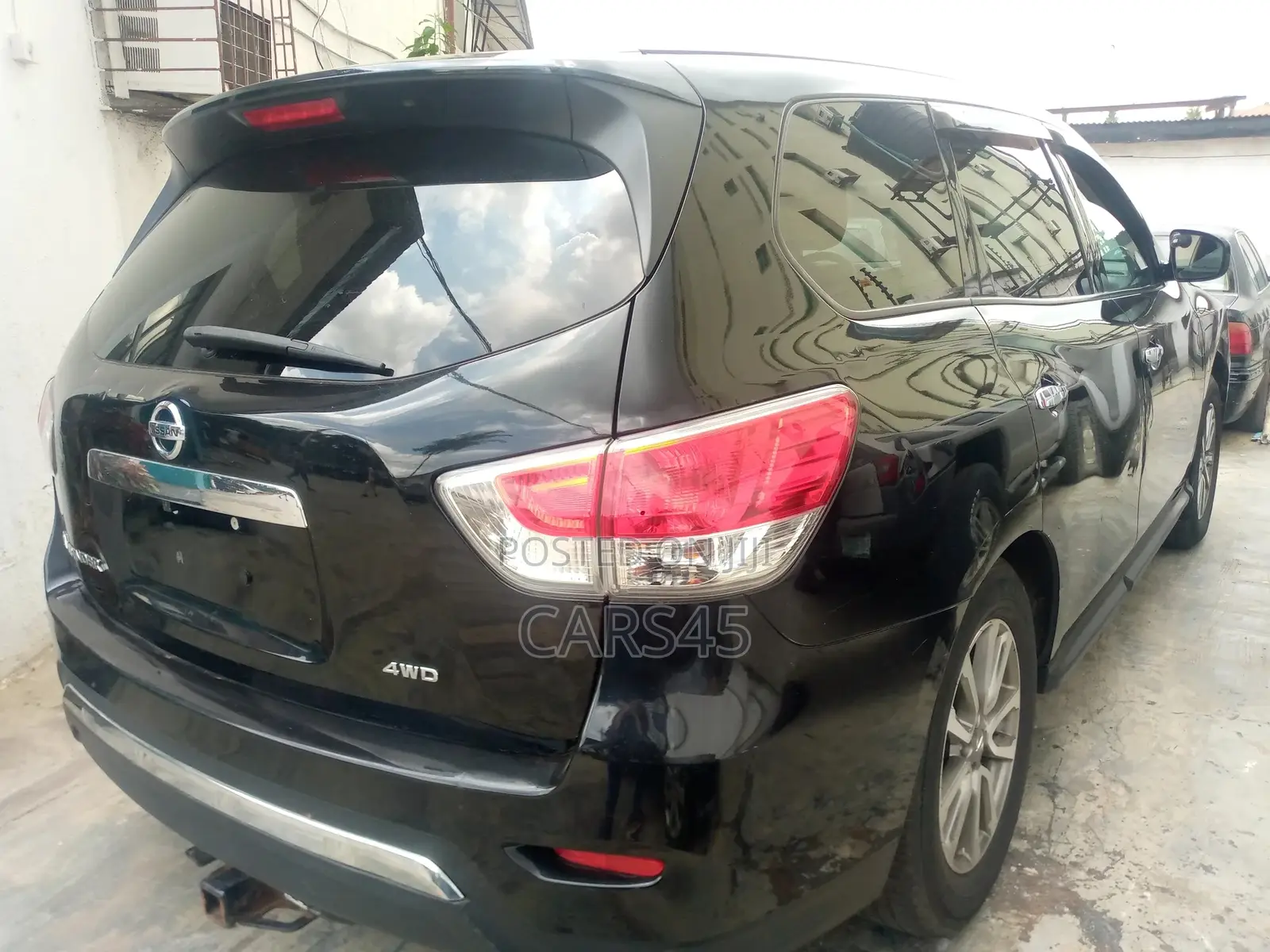 Nissan Pathfinder 2014 Black