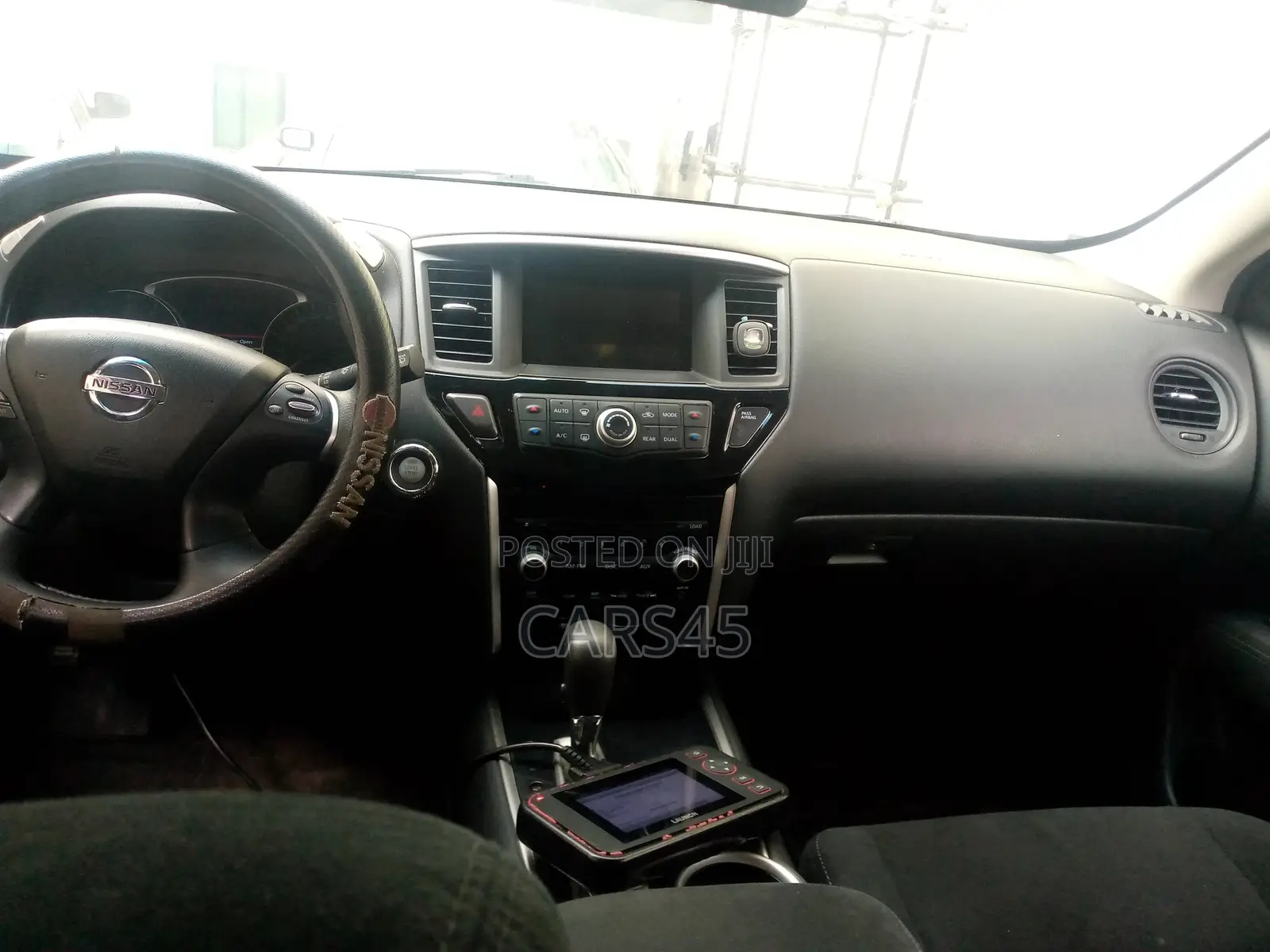 Nissan Pathfinder 2014 Black