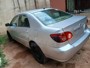 Toyota Corolla 2005 Silver