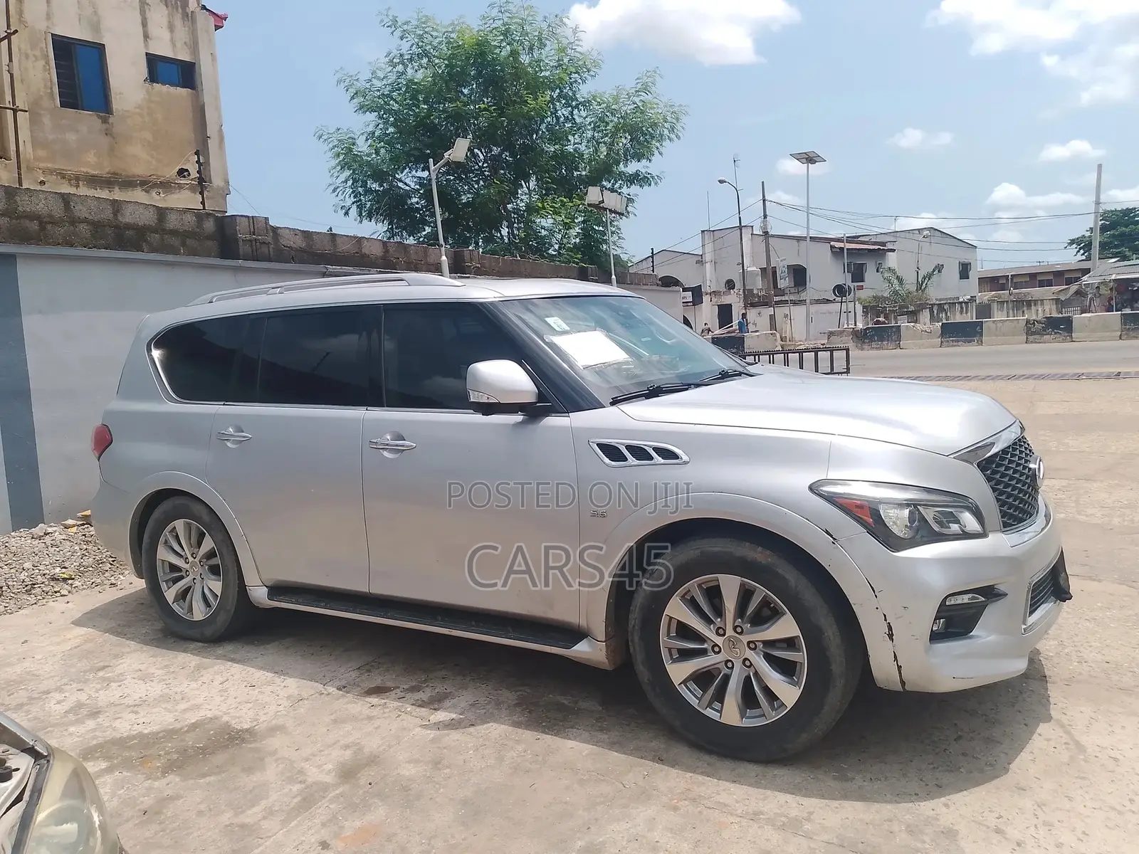 Infiniti QX80 2017 Silver