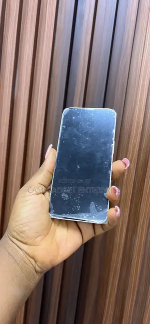 New Apple iPhone 13 128 GB White