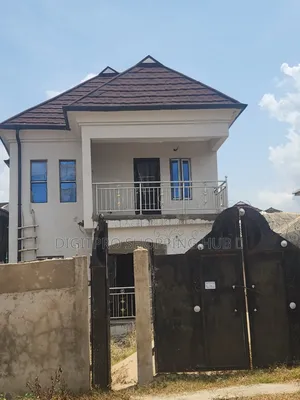 5bdrm House in Gbenaje Phase 3, Alimosho for sale