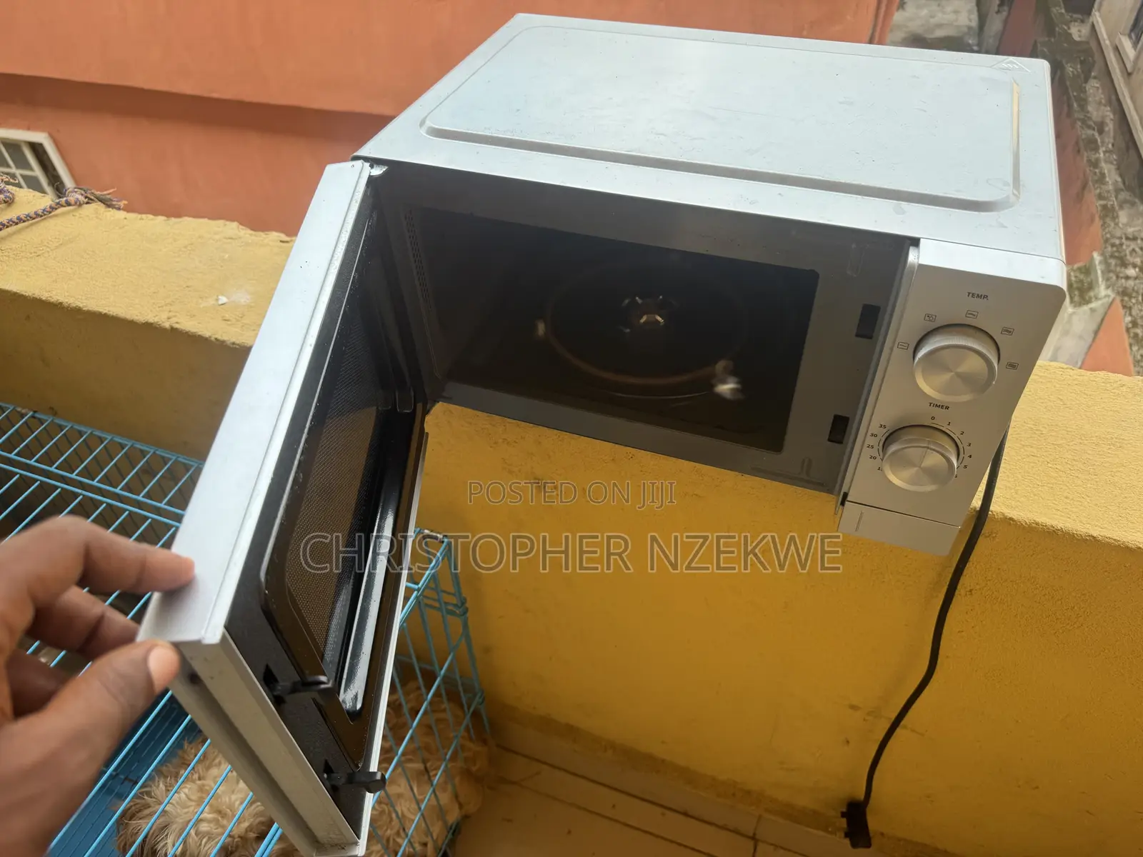Microwave Hisense