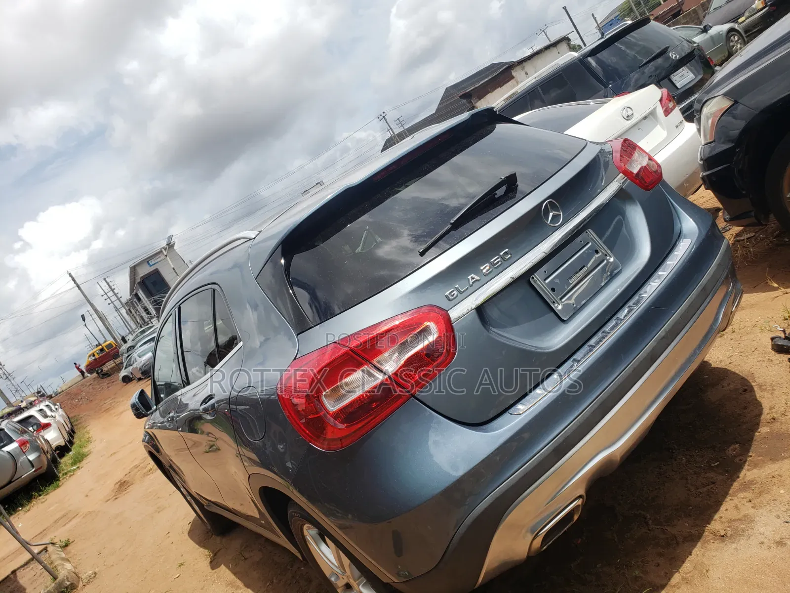 Mercedes-Benz GLA-Class 2016 Blue