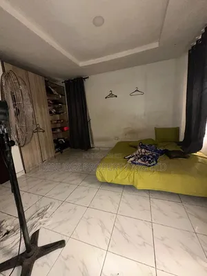 2bdrm Apartment in Chevron for rent