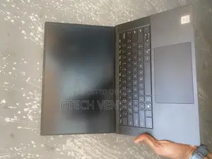Laptop Dell Precision 5550 16GB Intel Core i7 SSD 512GB