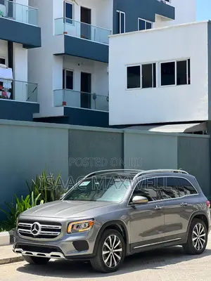 Mercedes-Benz GLB-Class GLB 250 4MATIC 2022 Gray