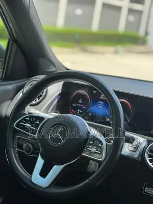 Mercedes-Benz GLB-Class GLB 250 4MATIC 2022 Gray
