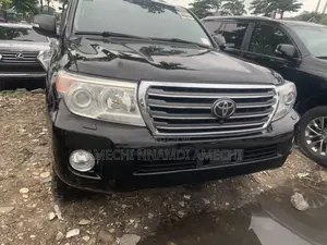Toyota Land Cruiser 4.5 V8 GL 2015 Black