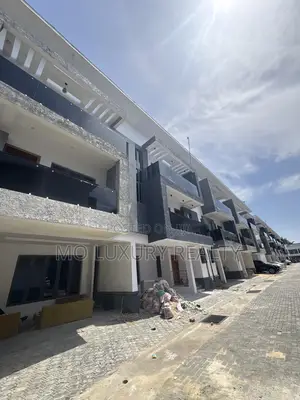 4bdrm Townhouse / Terrace in Ikate for rent