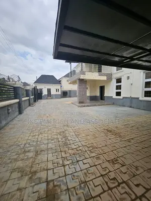 5bdrm Duplex in Asokoro for sale