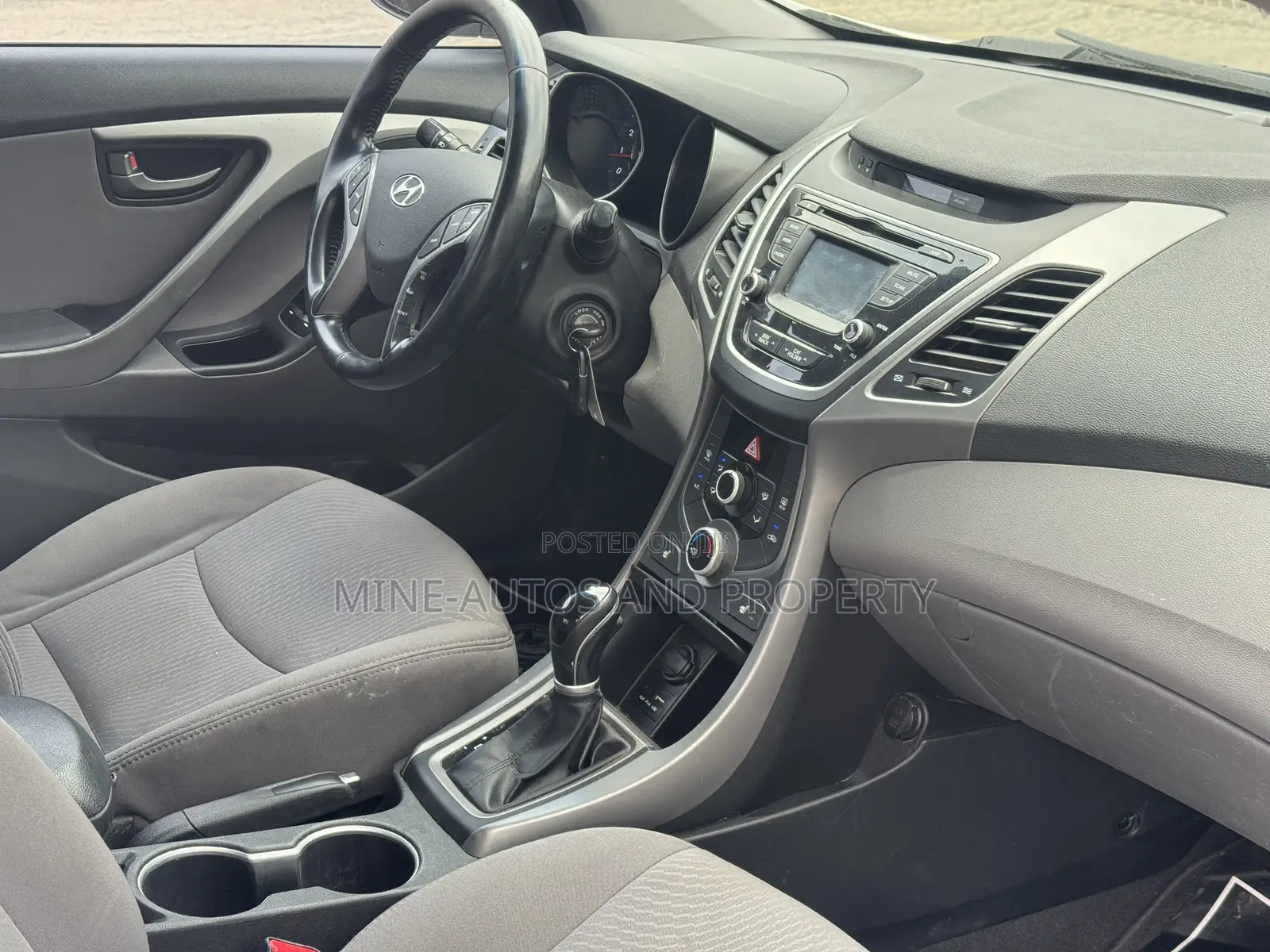 Hyundai Elantra 2015 White